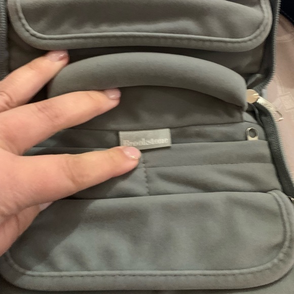 Authentic Brookstone Travel Jewelry Pouch - Picture 7 of 9